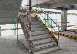 二級建造師考試建筑工程施工安全管理：洞口、臨邊防護(hù)